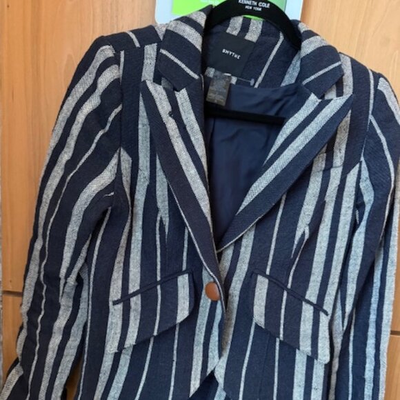 Pre-Loved Smythe Navy & White Linen Duchess Blazer - Picture 2 of 7